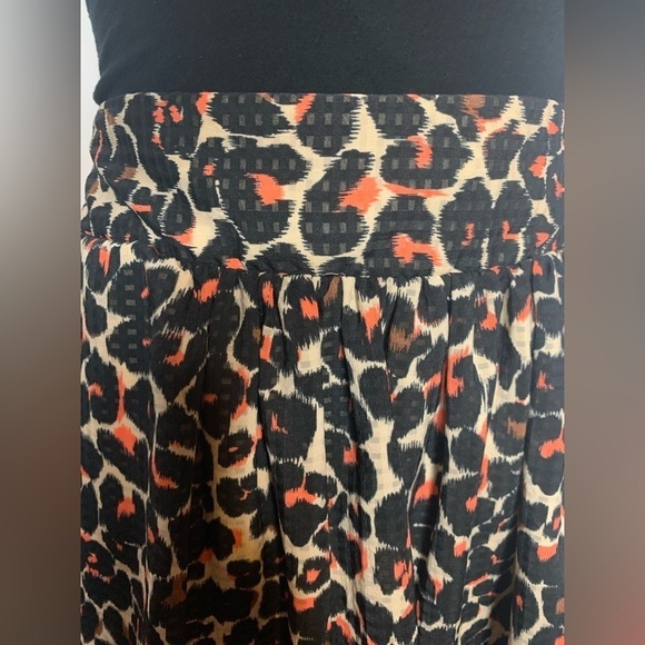 WHO What Wear Sketched Leopard Print Skirt in Black/Brown/Coral - Picture 5 of 9